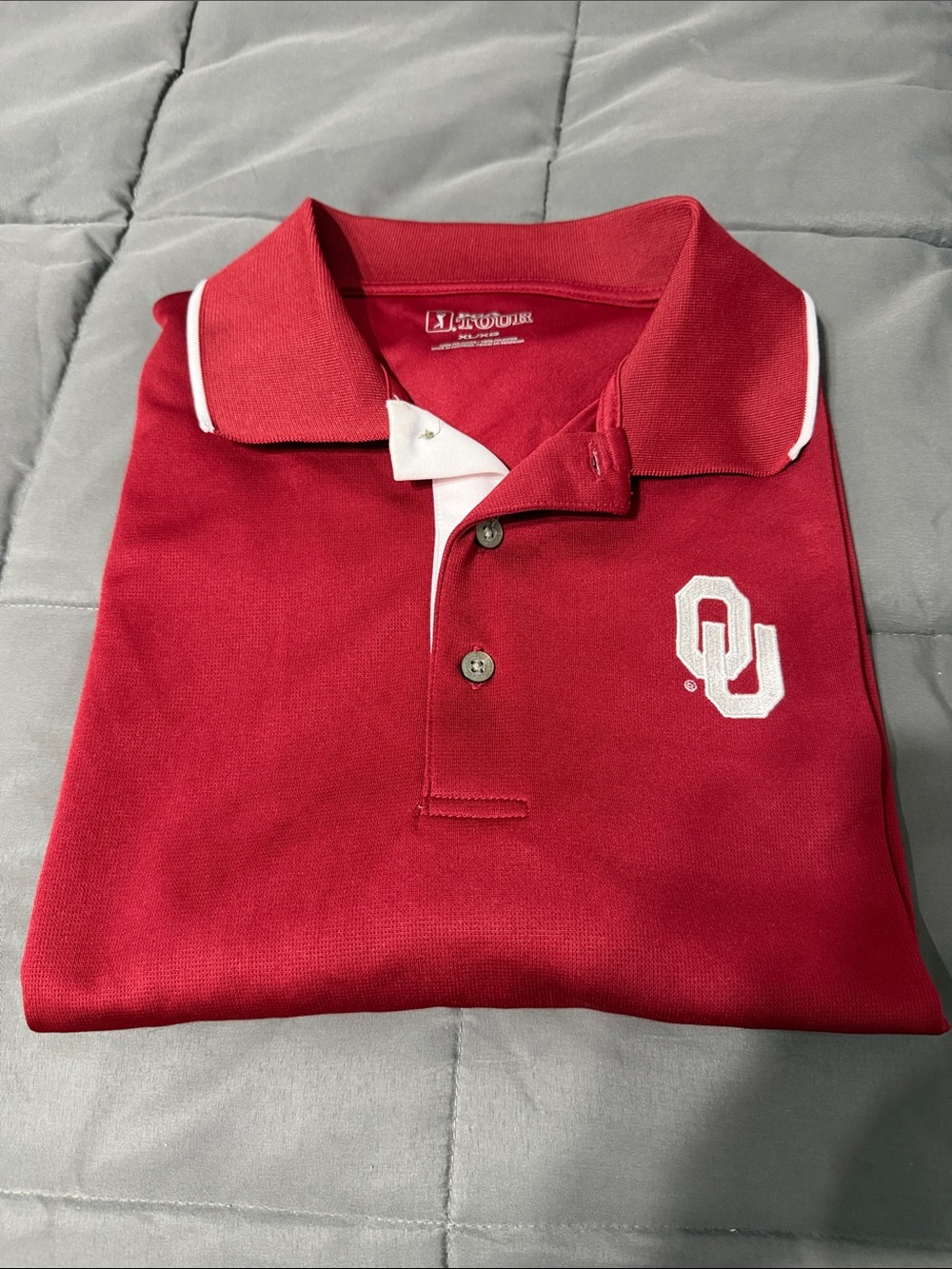 Men’s PGA TOUR polo. Size XL